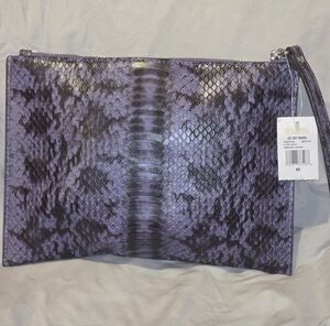 Micheal Kors Jet Set Travel Bag Wristlet